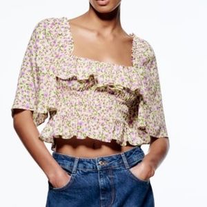 Zara ruffles and ditsy flowers boho peasant short sleeves cropped blouse NWT